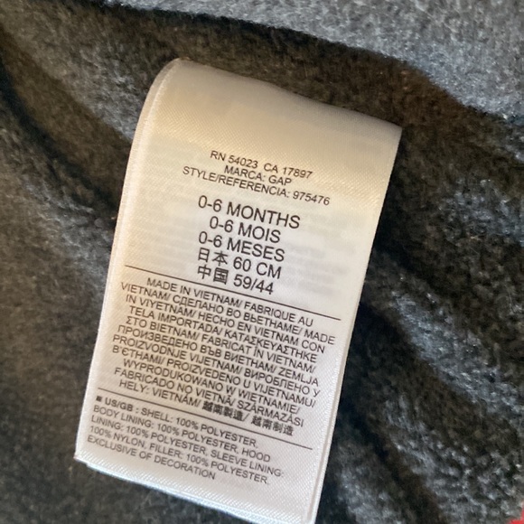 Gap puffer coat 0-6 months - Picture 5 of 5